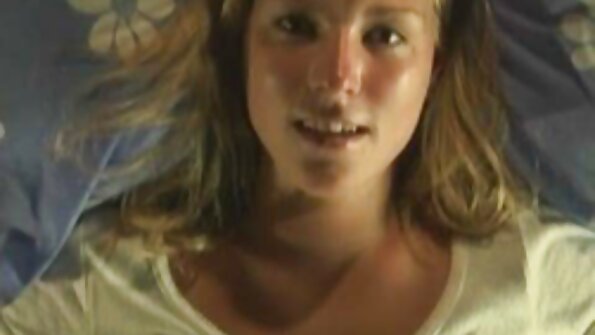 Seksikas milf Demi Delia õpetab kuradit