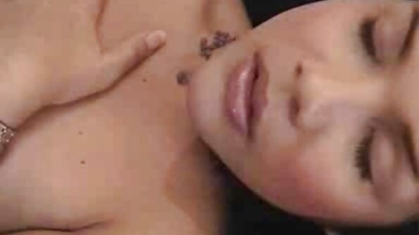 Rikkad emad Bobbi ja Kristina jagavad Bolognat